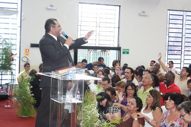 Josue Conçalves 027.jpg - Pr. josué Gonçalves ministrando